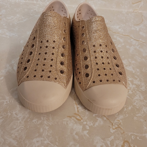 Native Glitter Shoes - Picture 2 of 5